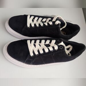 🌸Lauren Ralph Lauren Women's Angeline Lace-Up Suede Sneakers Size 7.5